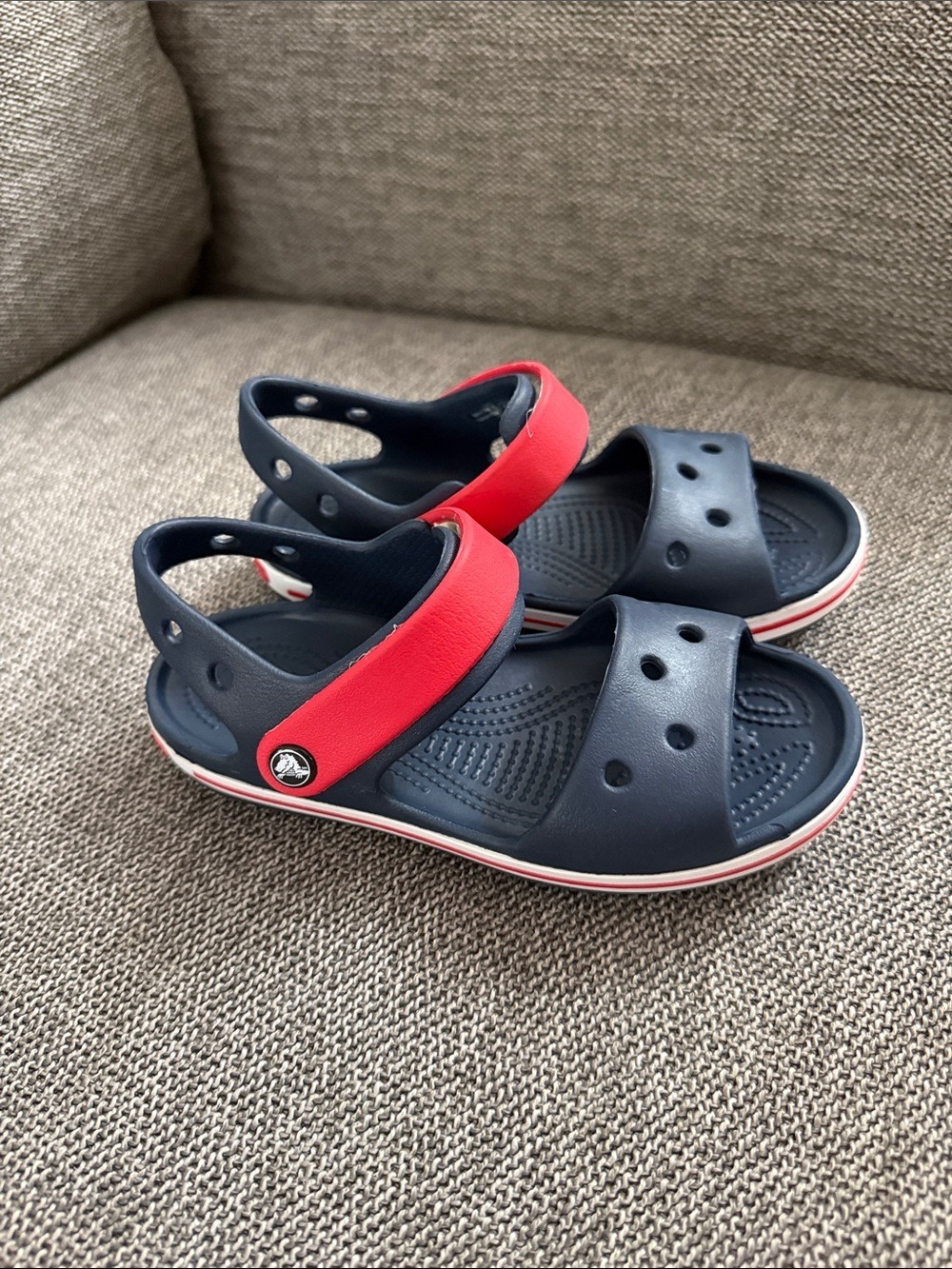 Crocs Crocband Toddler Boy Sandals Navy Red 13 C Used - Picture 4 of 13